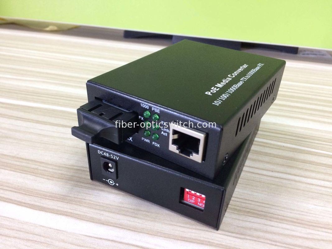 Iron Power over Ethernet PoE media converter 1000M 1 port FX to 1 port 10 / 100 / 1000M TX
